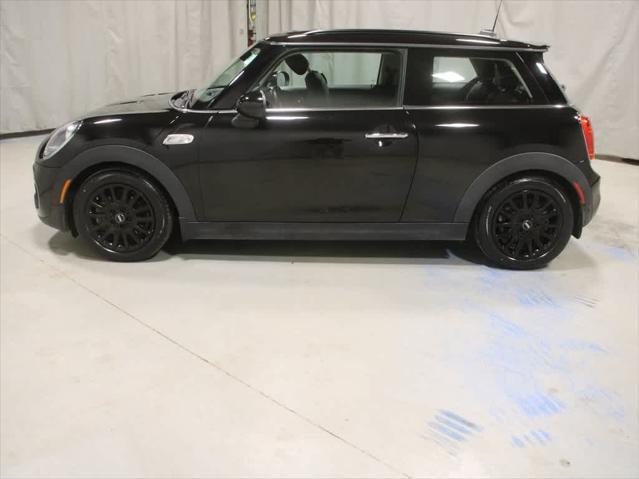 used 2019 MINI Hardtop car, priced at $18,795