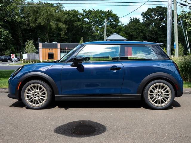 new 2025 MINI Hardtop car, priced at $38,570