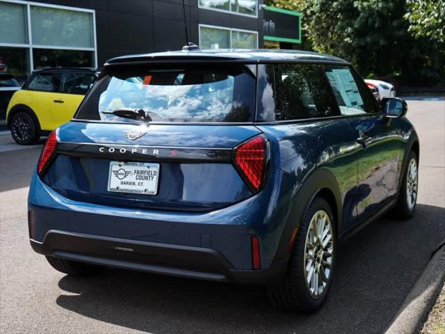 new 2025 MINI Hardtop car, priced at $38,570