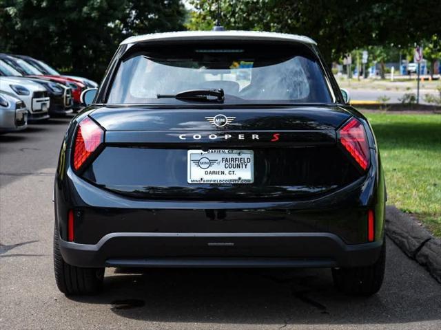 new 2025 MINI Hardtop car, priced at $36,670