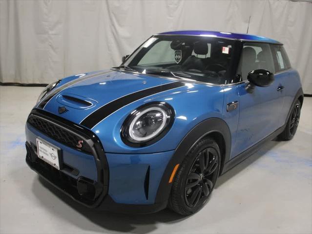 used 2022 MINI Hardtop car, priced at $27,995