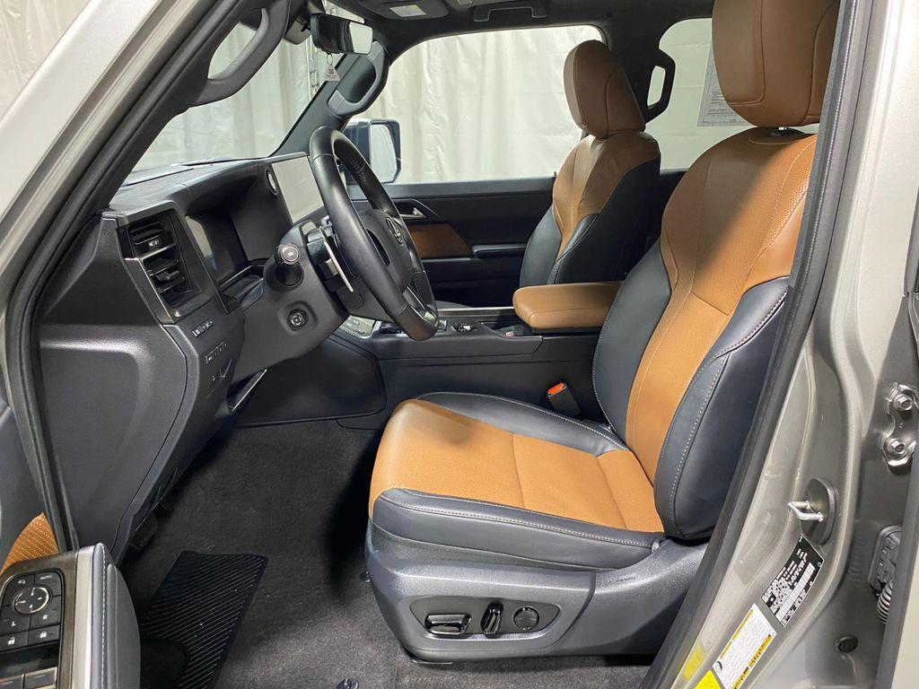 used 2025 Lexus GX 550 car, priced at $82,995