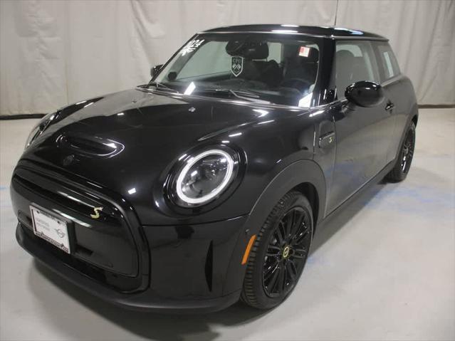 used 2024 MINI Hardtop car, priced at $27,995