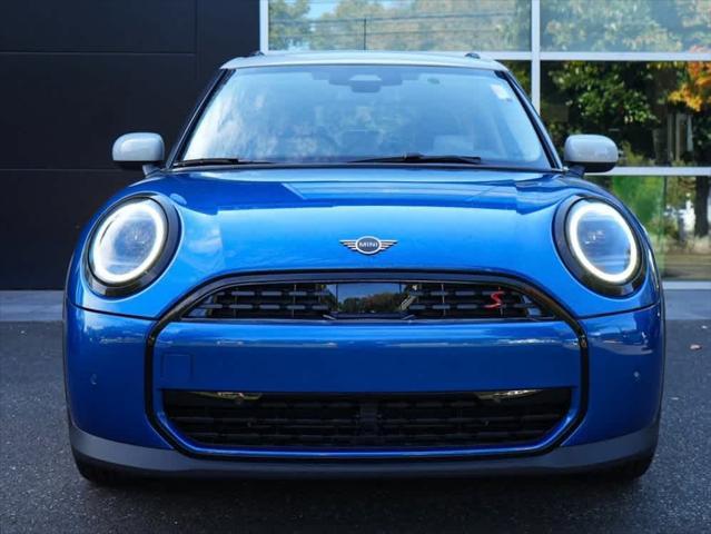 new 2025 MINI Hardtop car, priced at $37,220