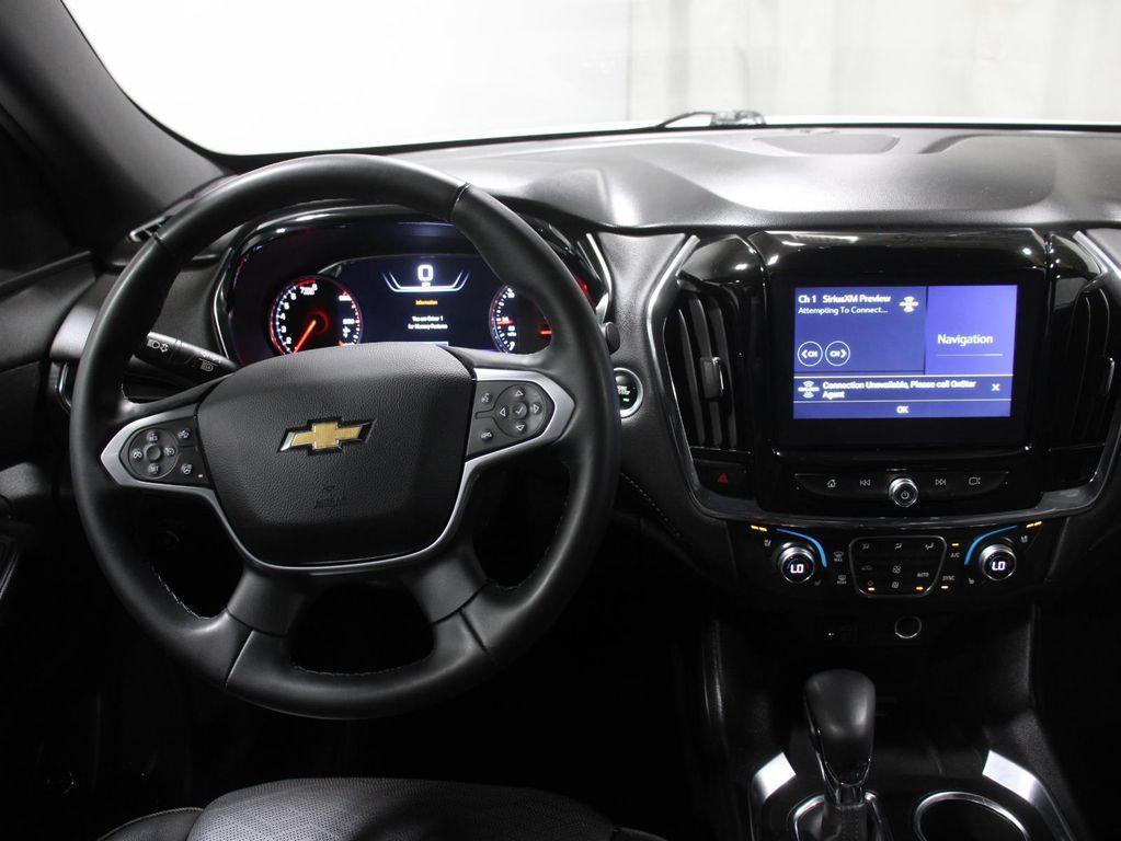 used 2023 Chevrolet Traverse car