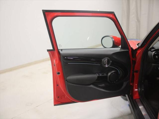 used 2024 MINI Hardtop car, priced at $33,495