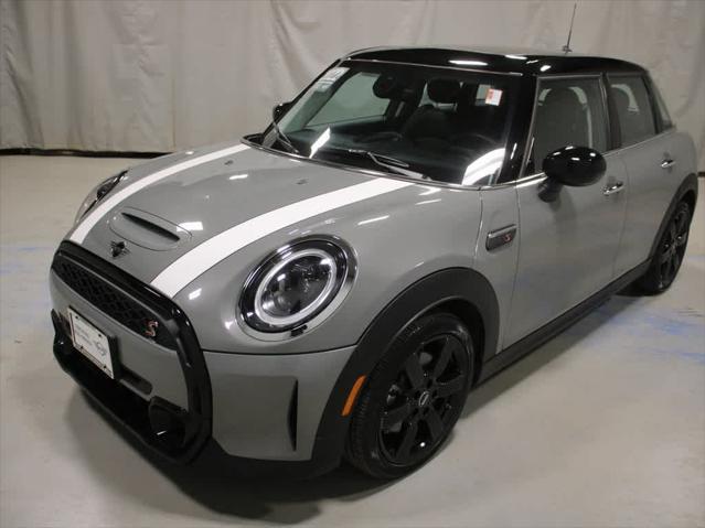 used 2022 MINI Hardtop car, priced at $22,995