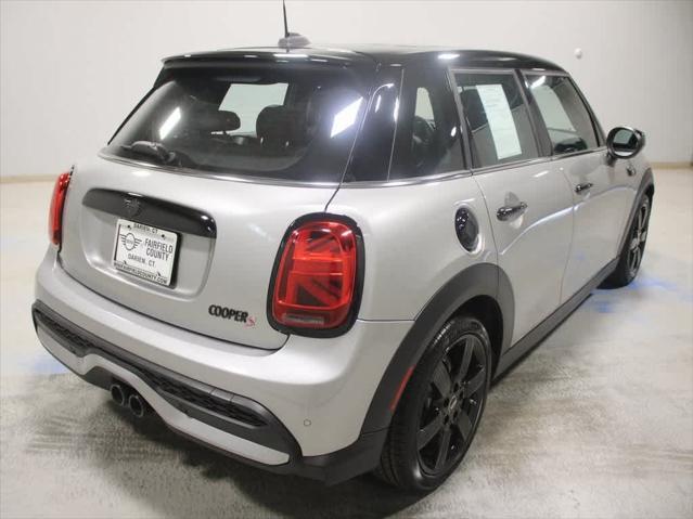 used 2024 MINI Hardtop car, priced at $33,495