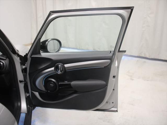 used 2024 MINI Hardtop car, priced at $33,495