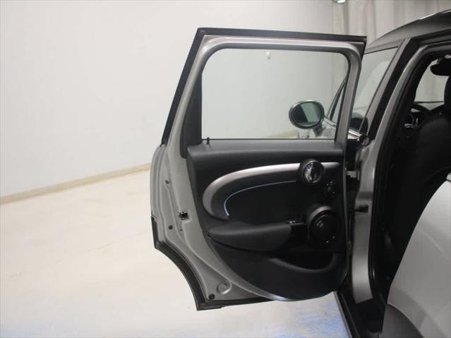 used 2024 MINI Hardtop car, priced at $33,495