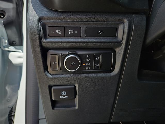 new 2024 Ford F-150 car, priced at $53,005
