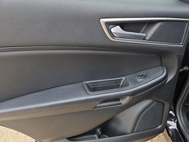 used 2024 Ford Edge car, priced at $30,181