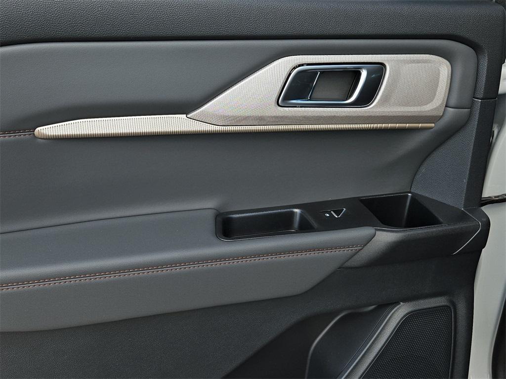 new 2025 Ford Explorer car, priced at $46,028