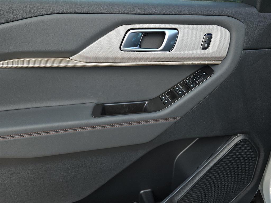new 2025 Ford Explorer car, priced at $46,028