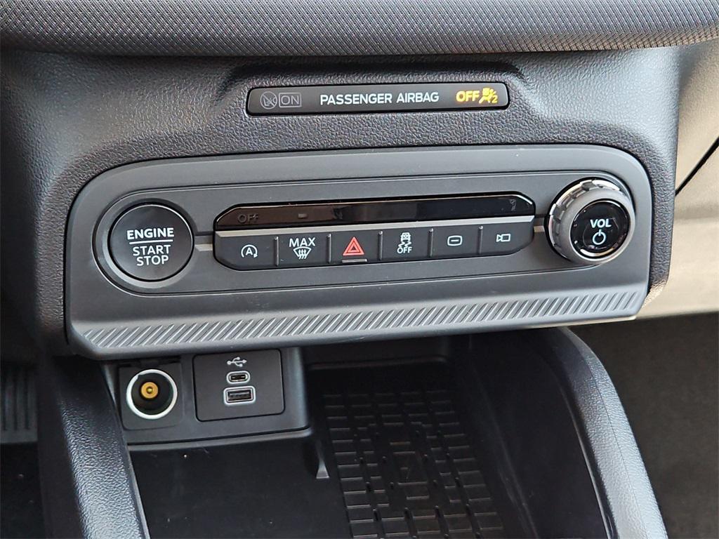 new 2025 Ford Bronco Sport car, priced at $35,553