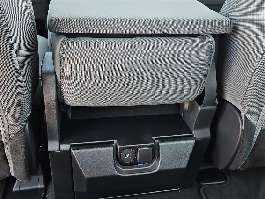 new 2025 Ford F-250 car, priced at $65,412