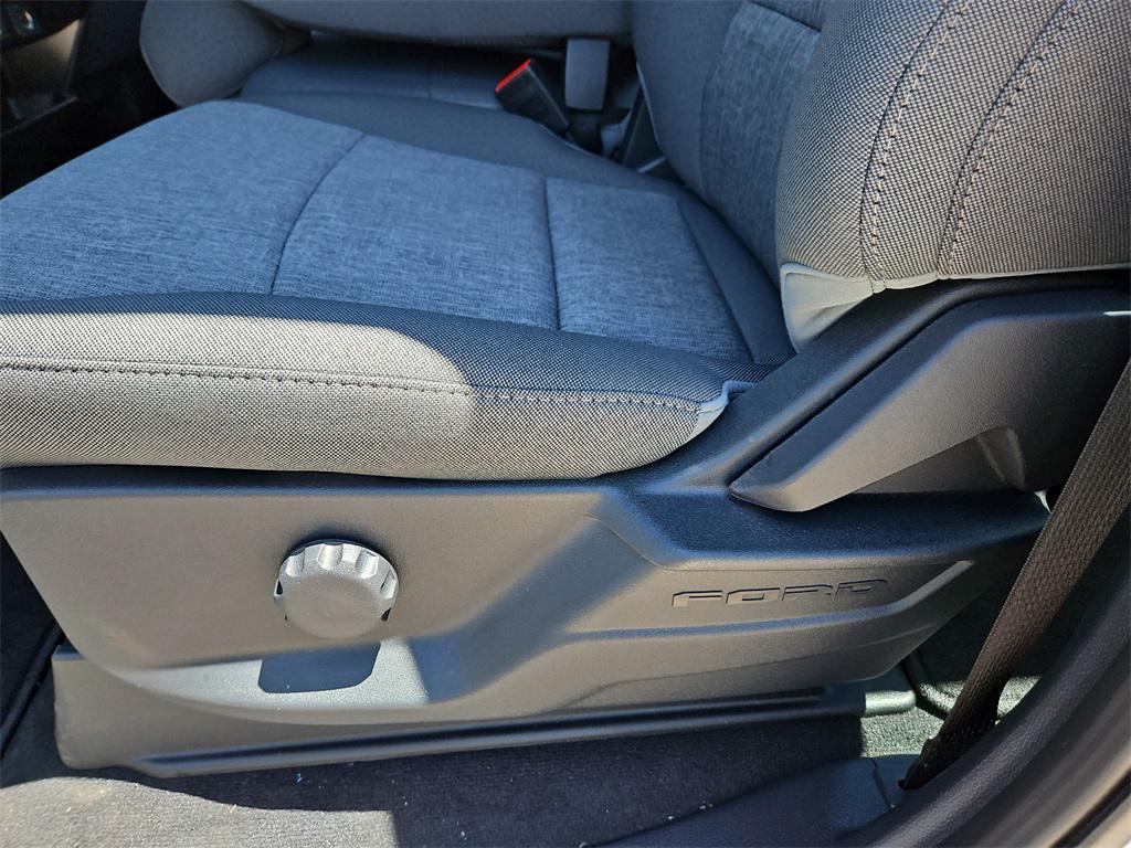 new 2025 Ford F-250 car, priced at $65,412