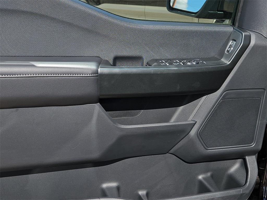 new 2025 Ford F-150 car, priced at $51,037