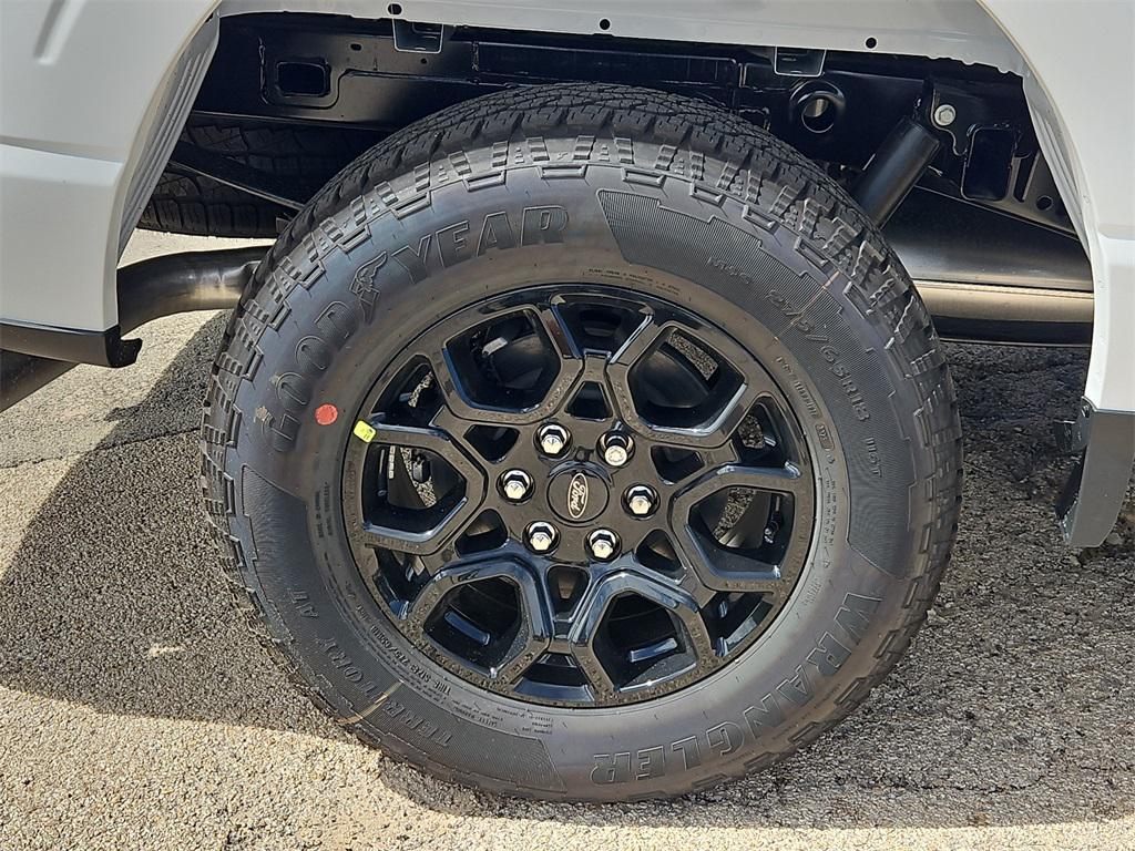 new 2025 Ford F-150 car, priced at $47,939