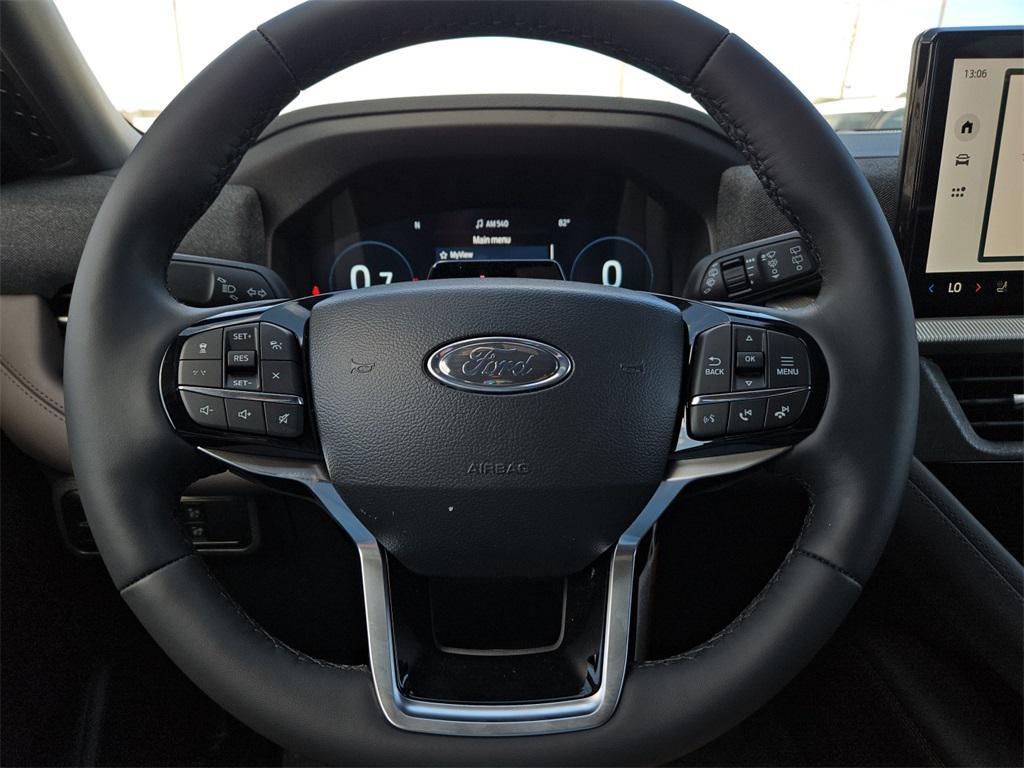 new 2025 Ford Explorer car, priced at $59,086