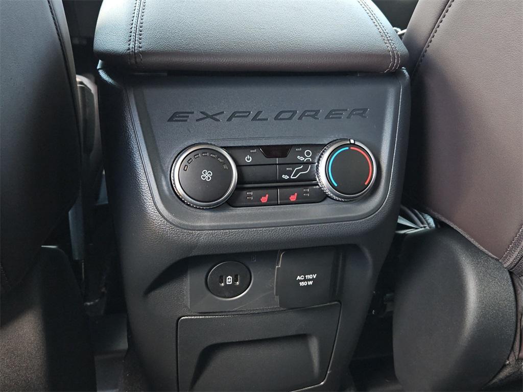 new 2025 Ford Explorer car, priced at $59,086