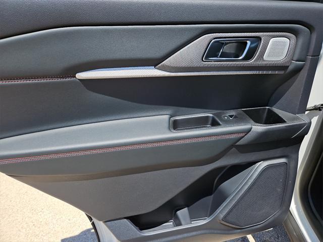 new 2025 Ford Explorer car, priced at $60,525