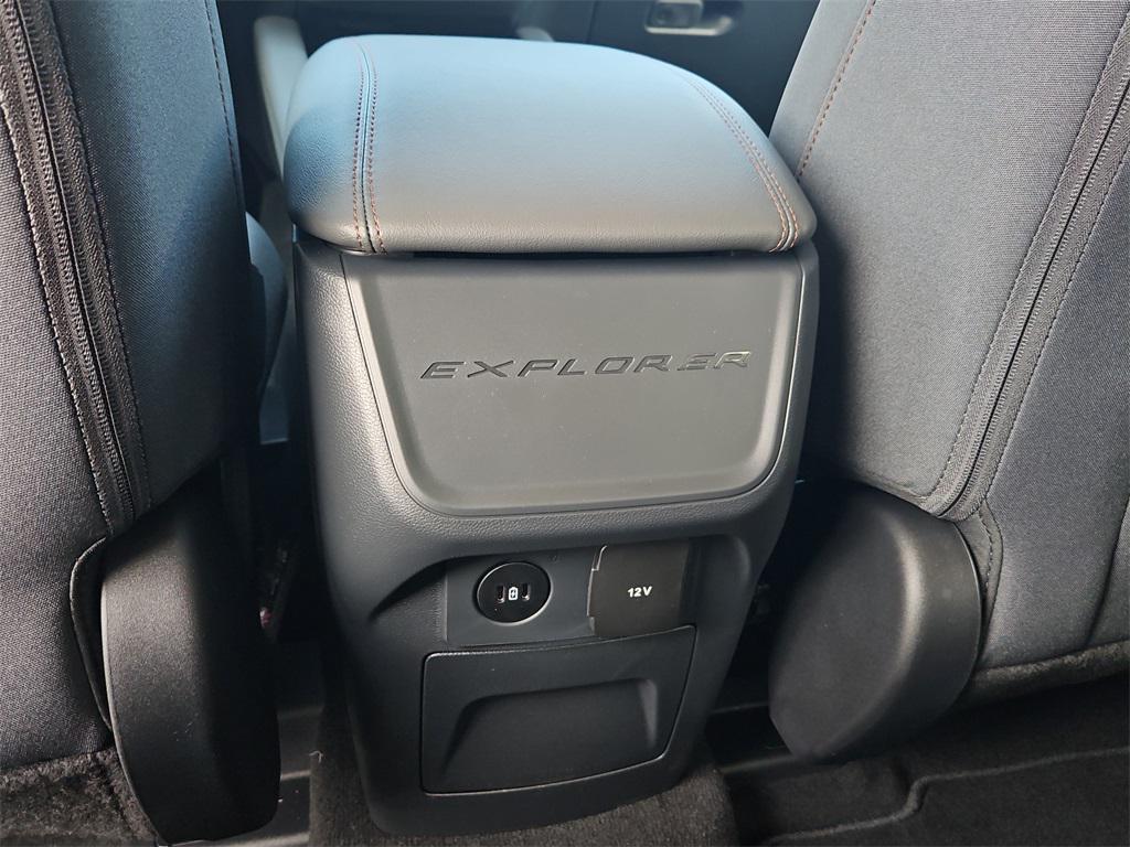 new 2025 Ford Explorer car, priced at $39,519