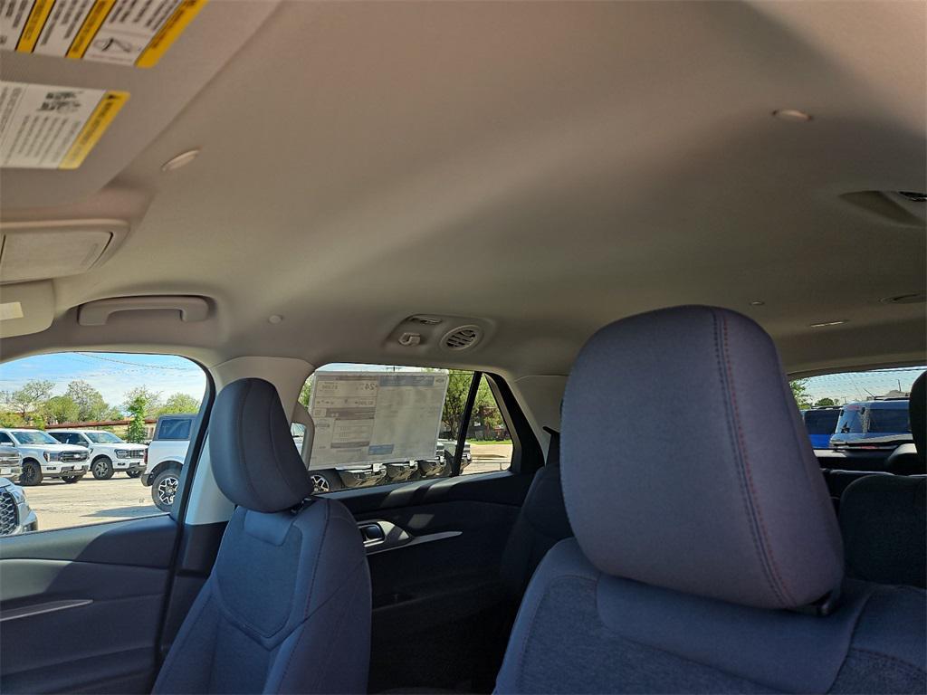 new 2025 Ford Explorer car, priced at $39,899