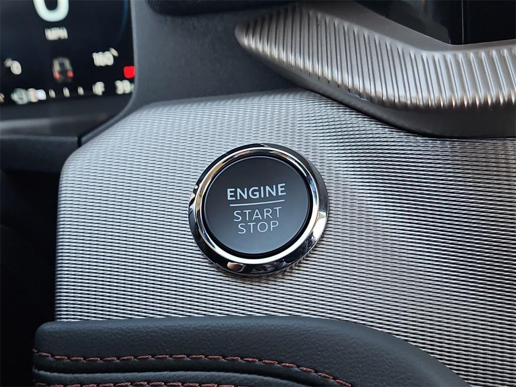 new 2025 Ford Explorer car, priced at $39,899