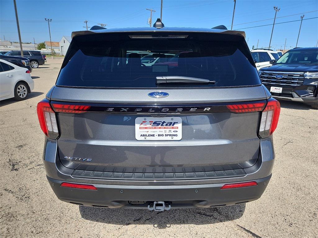 new 2025 Ford Explorer car, priced at $39,899