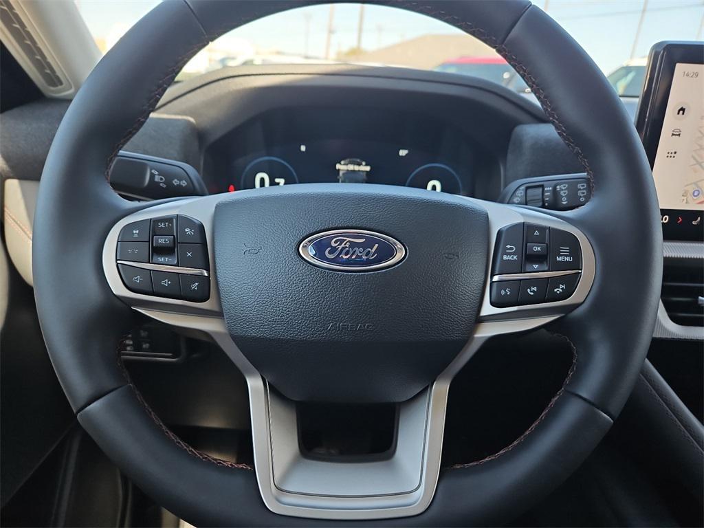 new 2025 Ford Explorer car, priced at $39,899