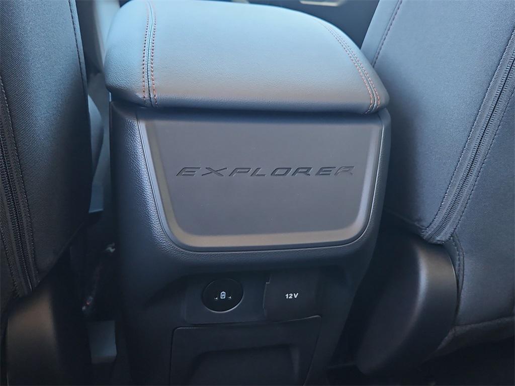 new 2025 Ford Explorer car, priced at $39,899