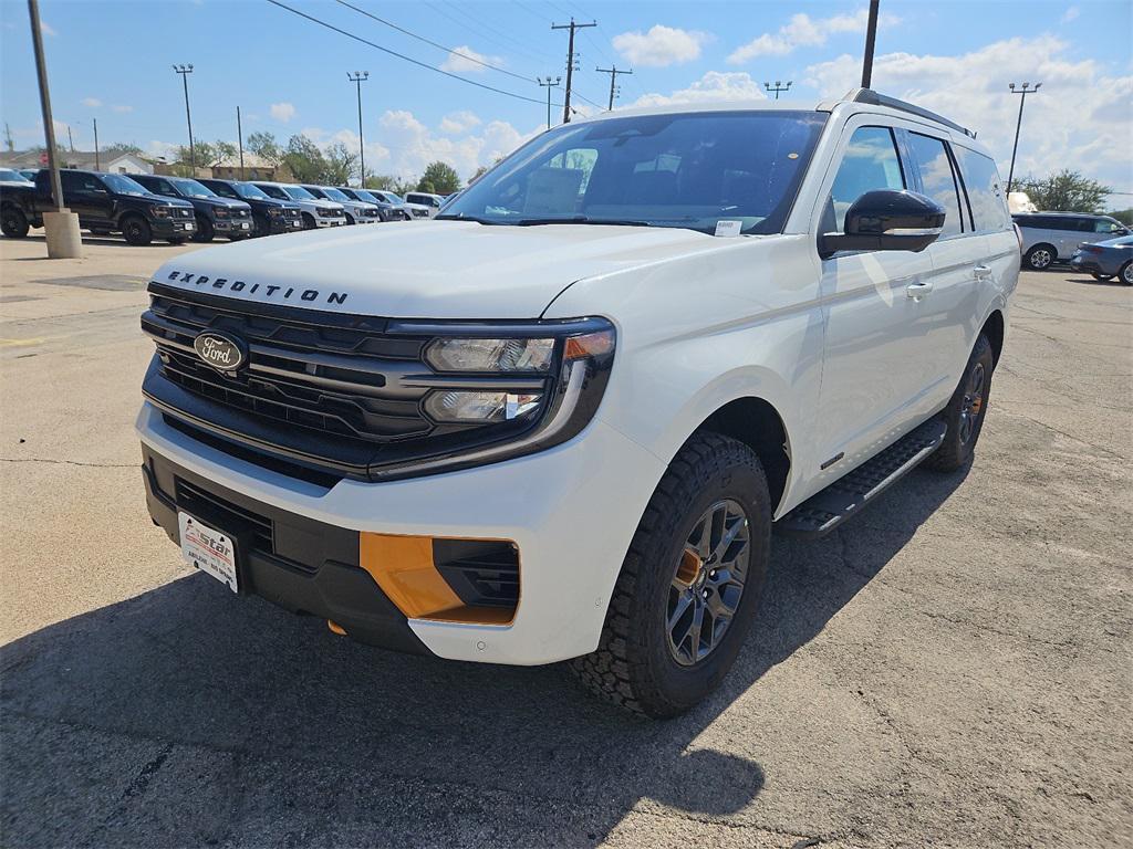 new 2025 Ford Expedition car, priced at $84,940