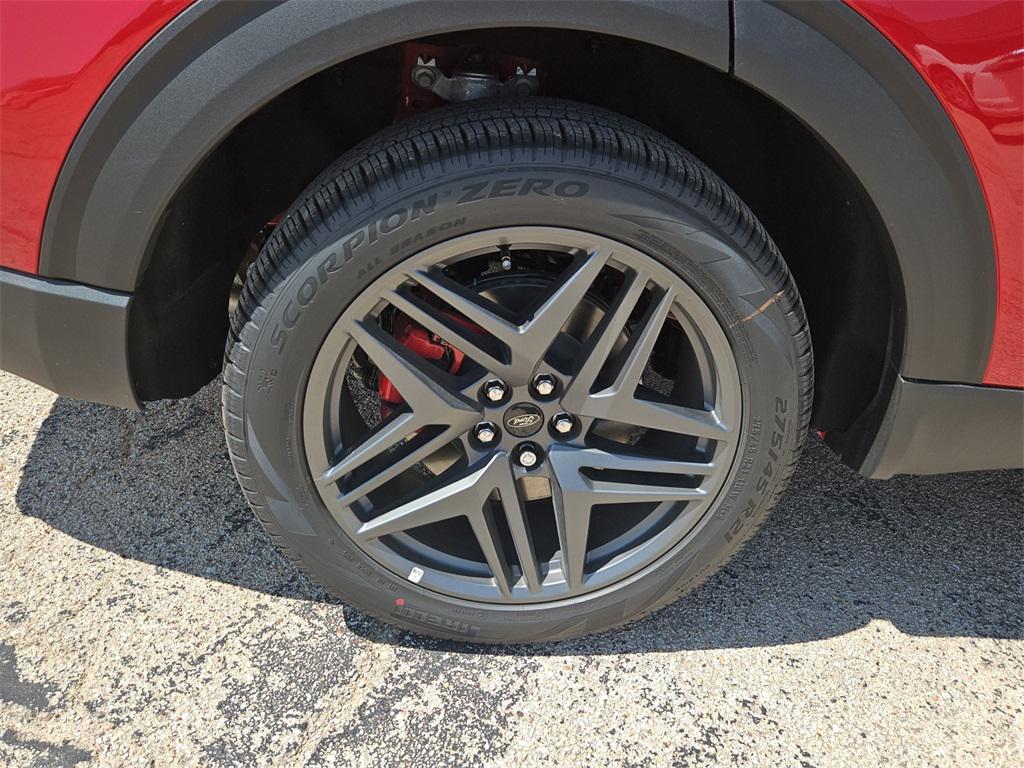 new 2025 Ford Explorer car, priced at $49,794