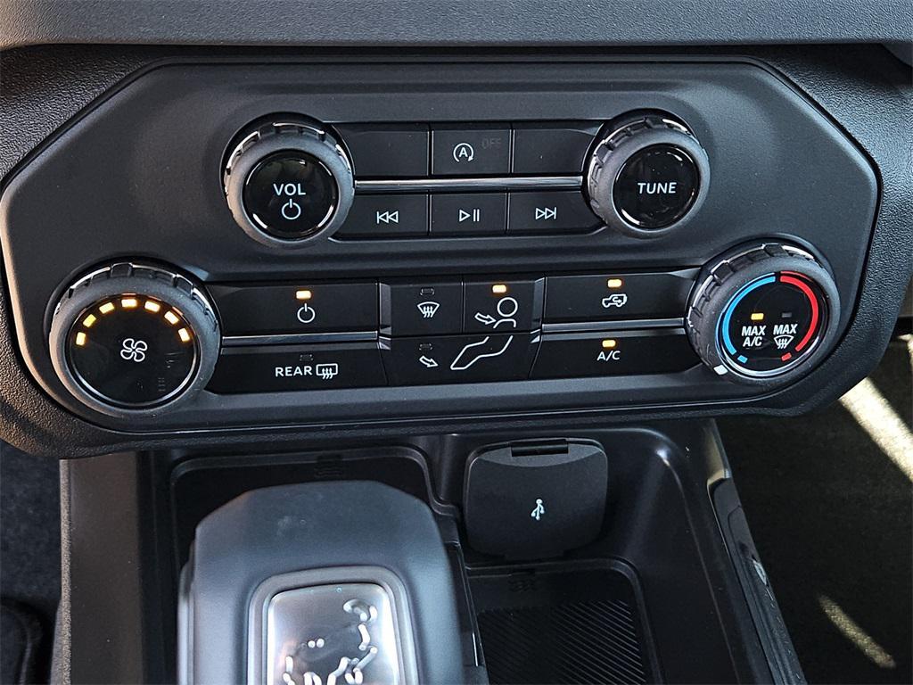 new 2025 Ford Bronco car, priced at $44,022