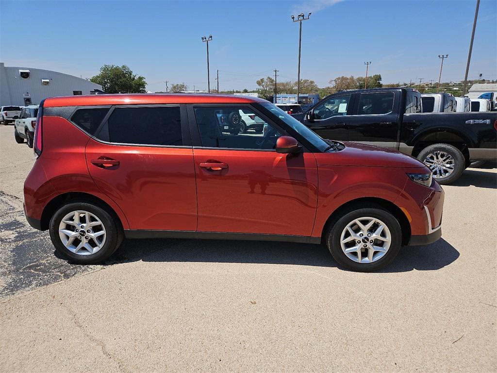 used 2024 Kia Soul car, priced at $18,581