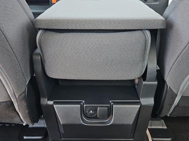 new 2025 Ford F-350 car, priced at $65,820