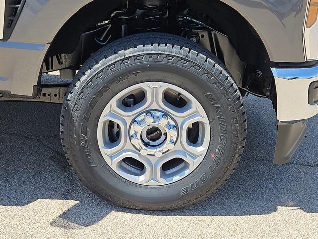 new 2025 Ford F-250 car, priced at $69,320