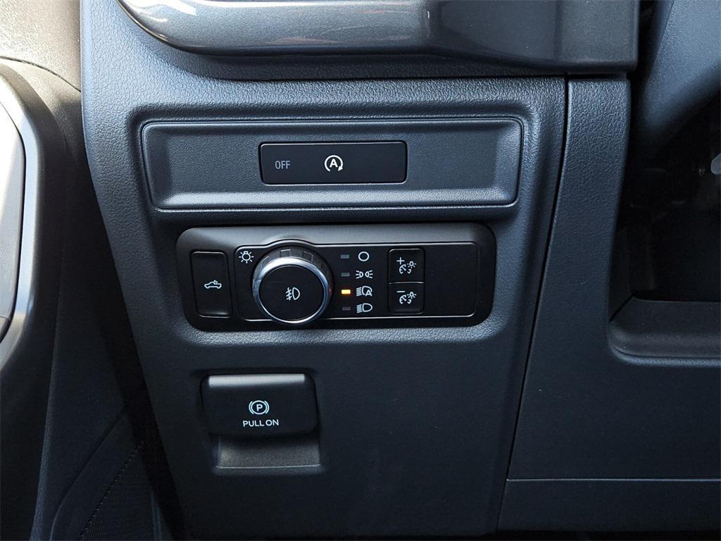 new 2025 Ford F-150 car, priced at $51,040