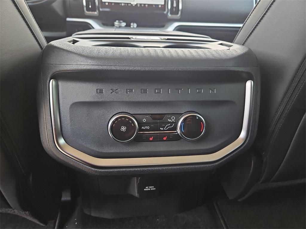 new 2025 Ford Expedition car, priced at $79,755