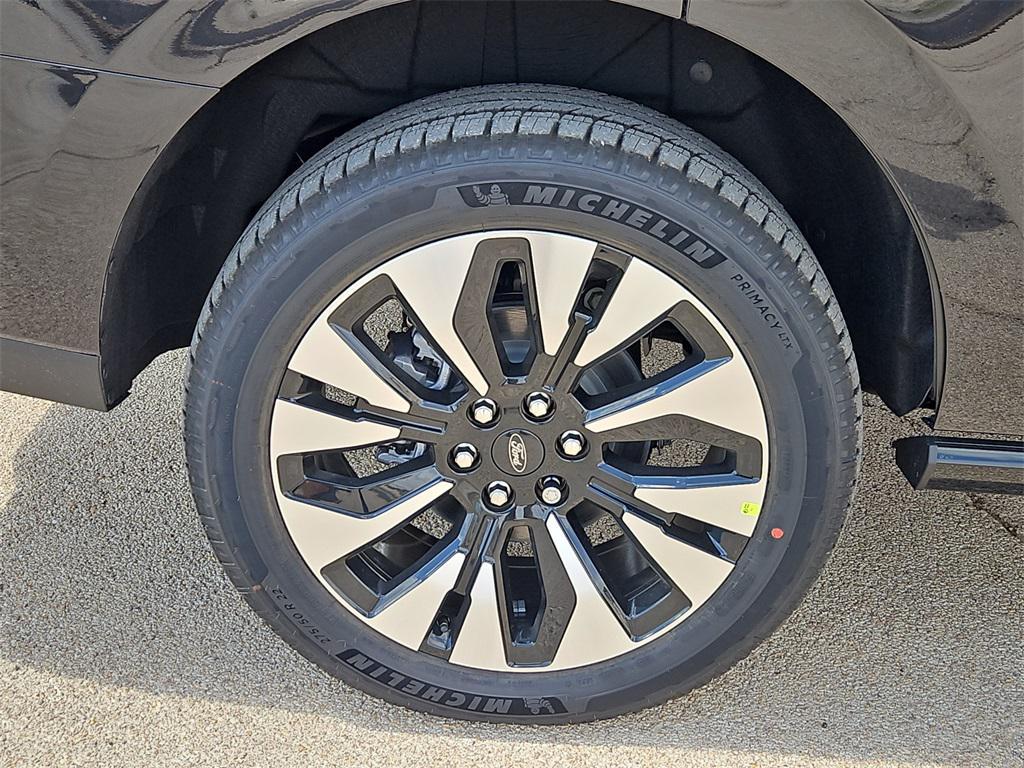 new 2025 Ford Expedition car, priced at $79,755