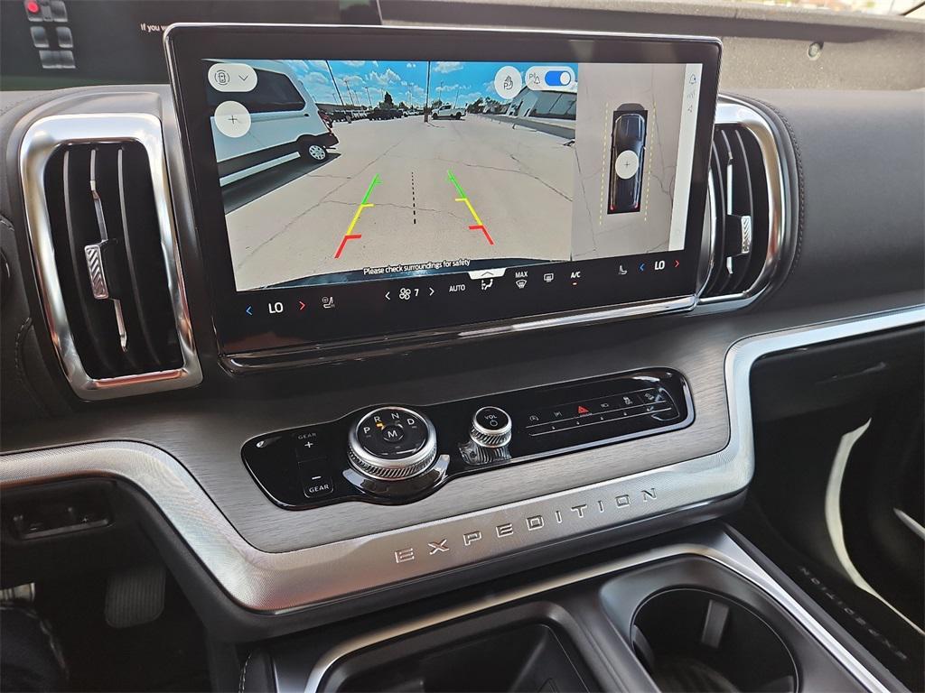 new 2025 Ford Expedition car, priced at $79,755