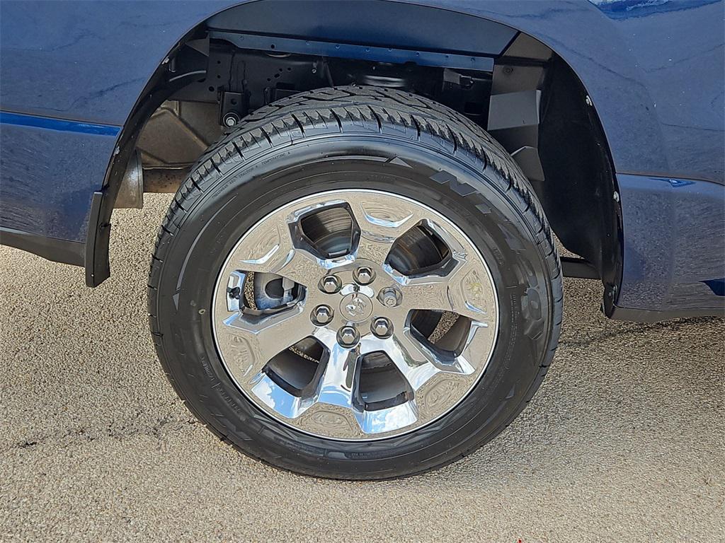 used 2022 Ram 1500 car, priced at $33,077