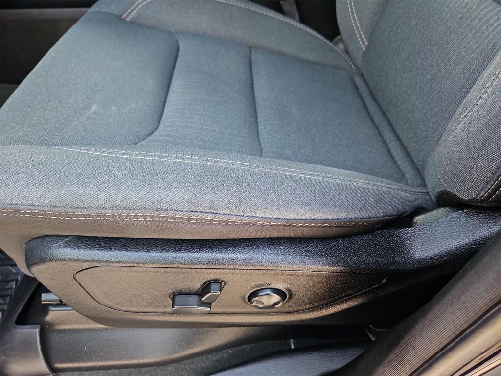 used 2022 Ram 1500 car, priced at $33,077