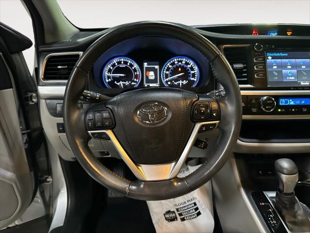 used 2018 Toyota Highlander car, priced at $25,247
