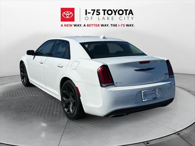 used 2022 Chrysler 300 car, priced at $21,565