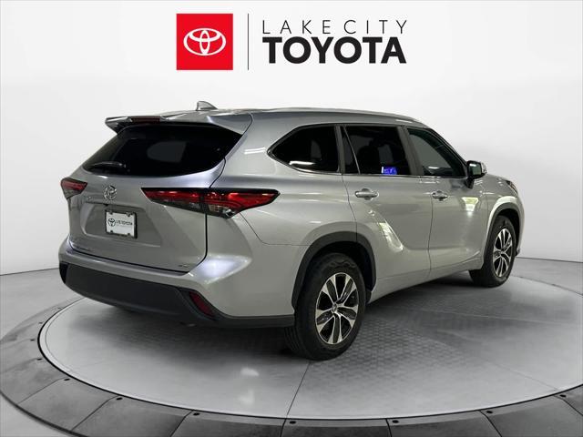 used 2023 Toyota Highlander car, priced at $35,698