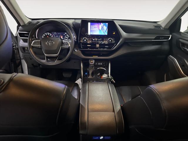 used 2023 Toyota Highlander car, priced at $35,698