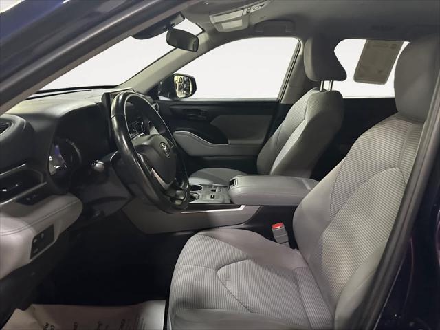 used 2023 Toyota Highlander car, priced at $34,051