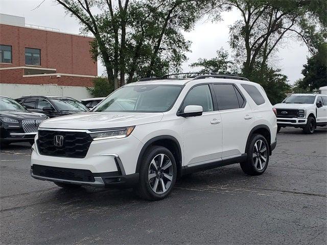 used 2023 Honda Pilot car, priced at $40,988